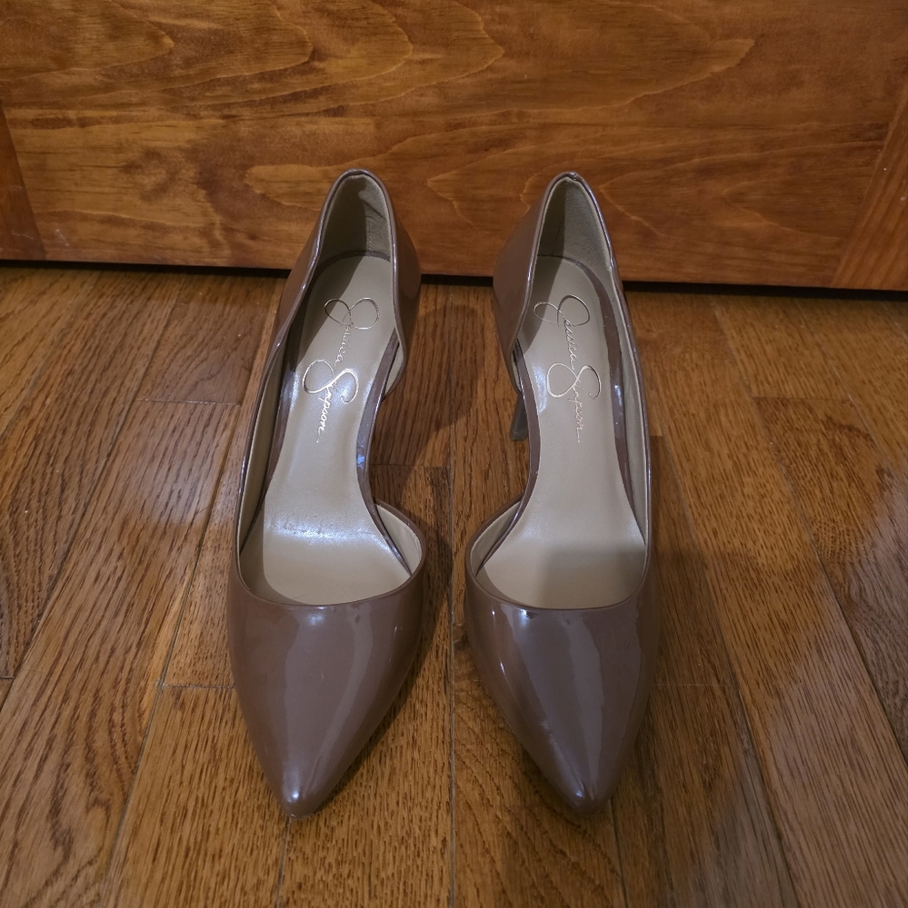 Jessica Simpson Taupe Heels